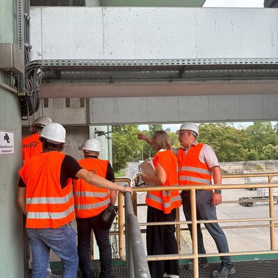 Bild vergr&ouml;&szlig;ern: Ausflug zur AVEA in Leverkusen