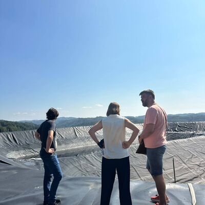 Bild vergr&ouml;&szlig;ern: Mit den Nikopolern auf der Deponie