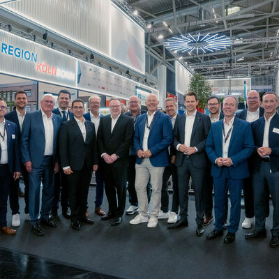 Bild vergr&ouml;&szlig;ern: Gruppenbild